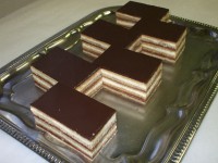 /album/tortaszeletek/mezes-kremes-jpg/